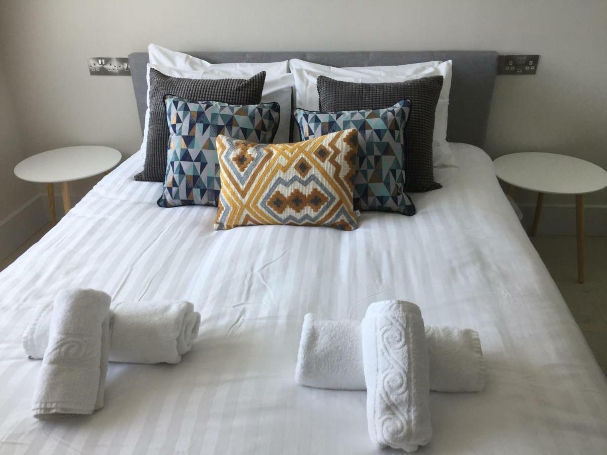Saltwater Suites At Fistral New Quay Exteriör bild