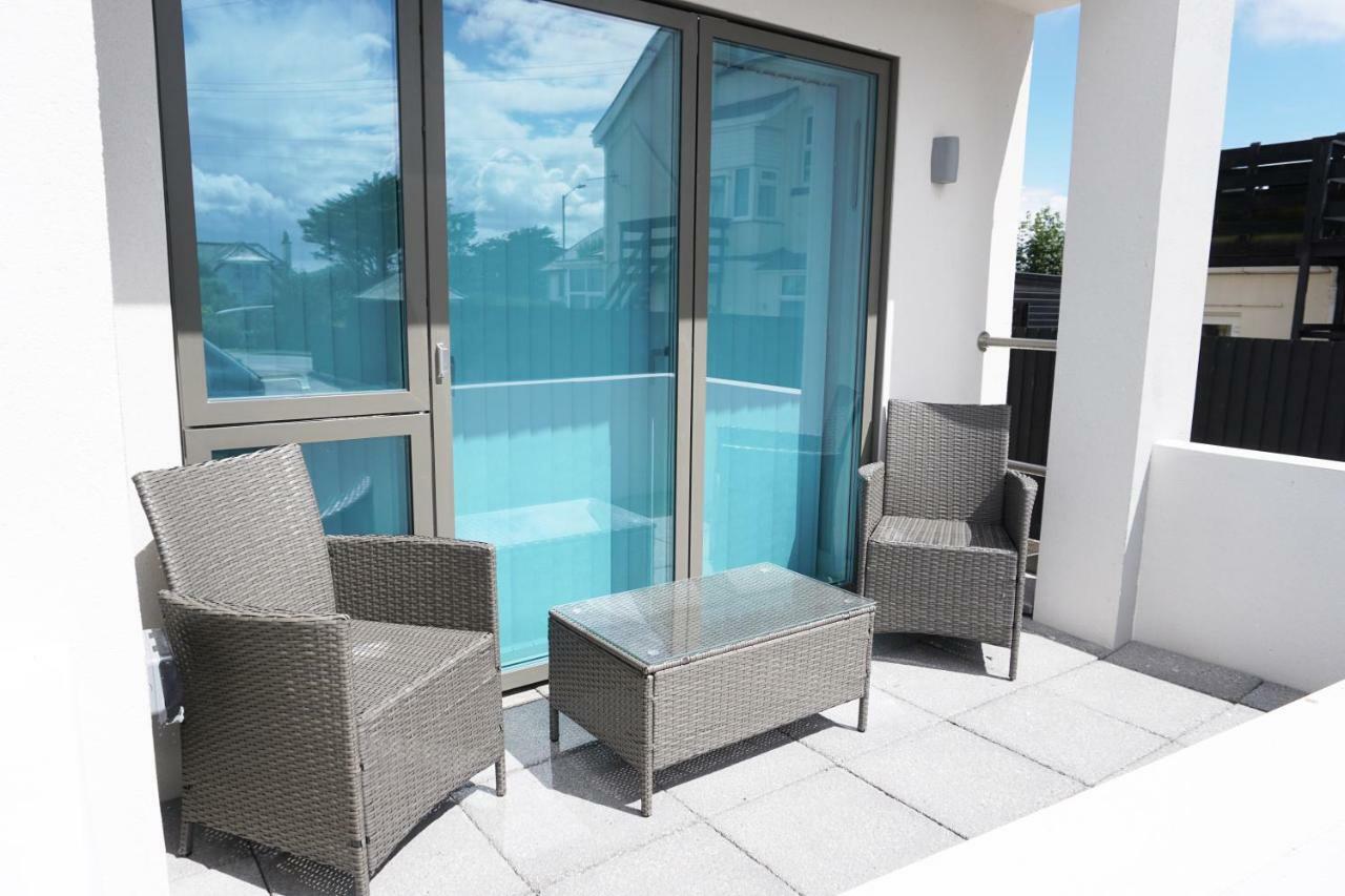 Saltwater Suites At Fistral New Quay Exteriör bild