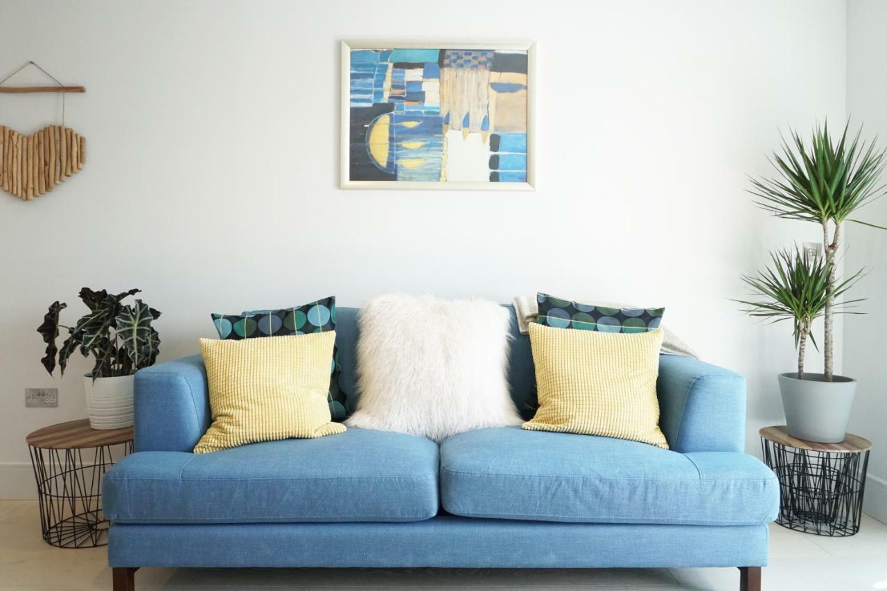Saltwater Suites At Fistral New Quay Exteriör bild