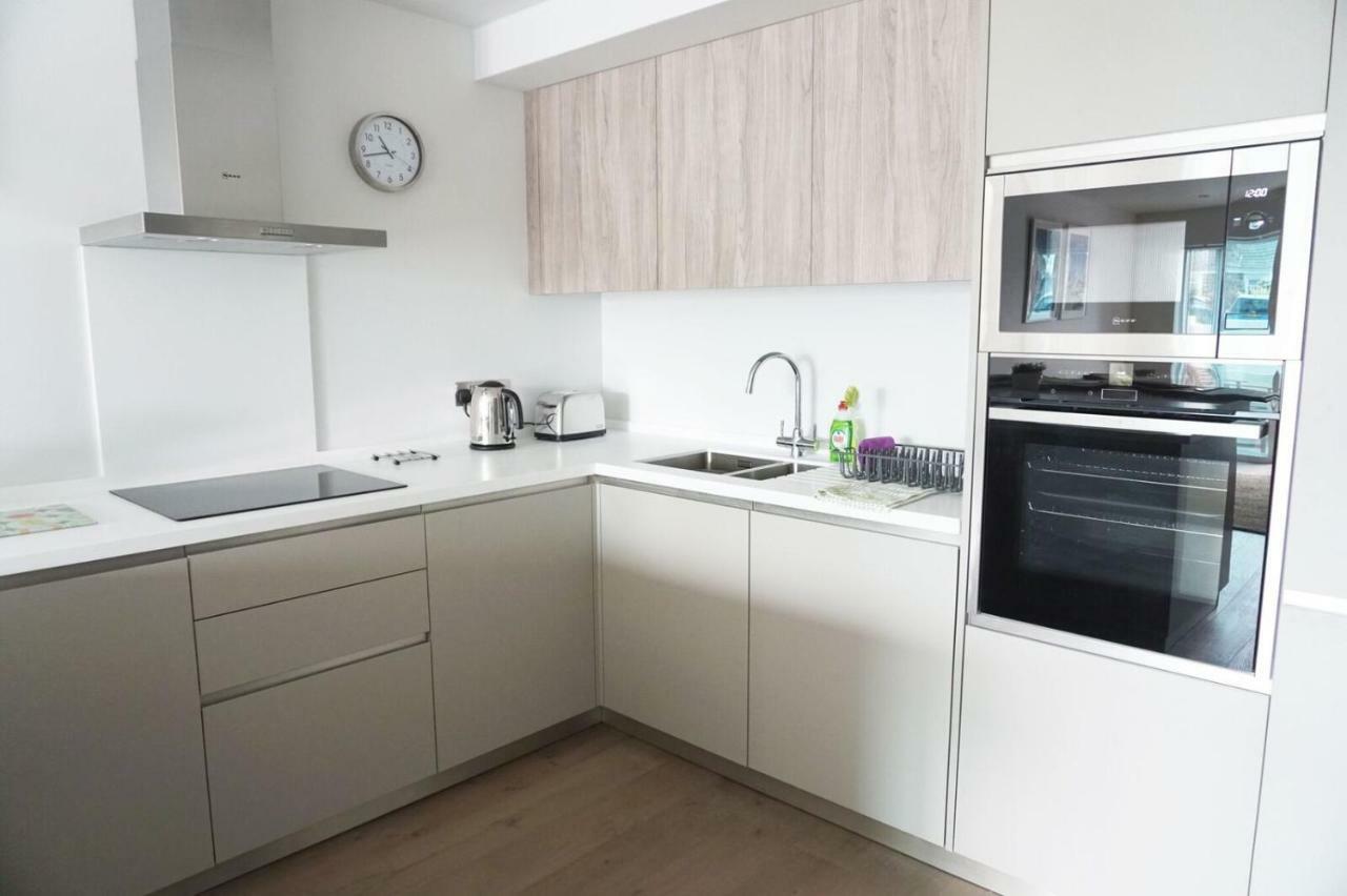 Saltwater Suites At Fistral New Quay Exteriör bild